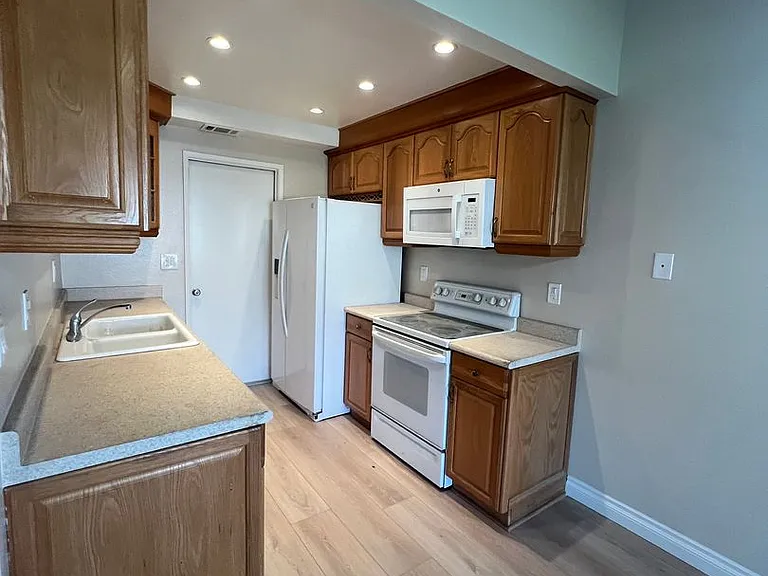 3234 Village 3 — Photo 5