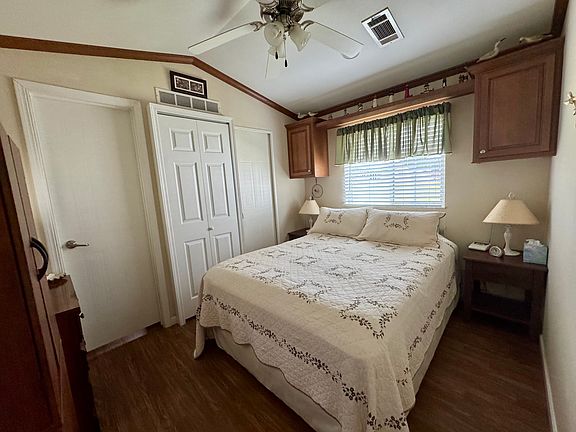 4th image of 5551 SW 18th Ter #W437