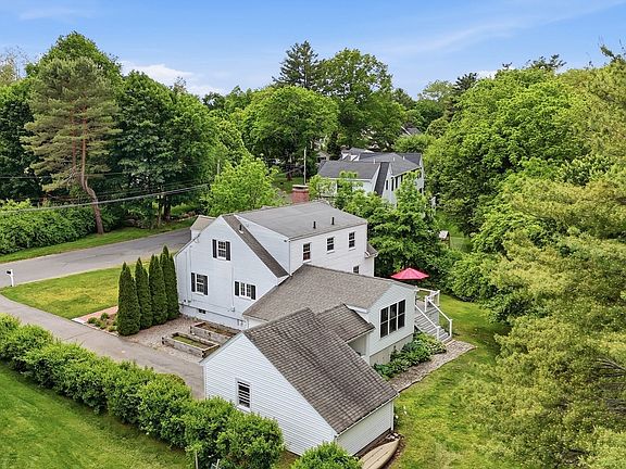 2nd image of 88 Southfield Rd