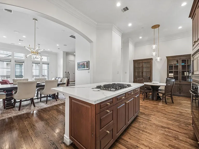 6015 Post Oak Green Ln — Photo 2