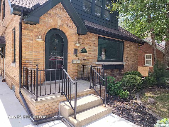 3rd image of 428 W Doubet Ct
