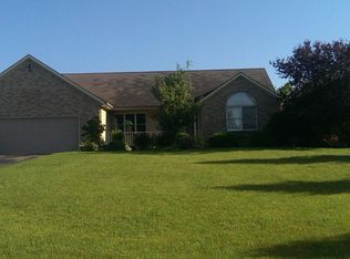 3063 Parkside Dr, Jenison, MI 49428