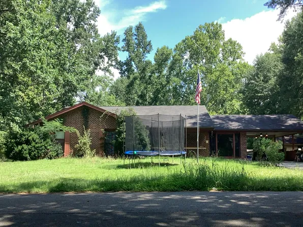 49 Orchard Dr, Tallassee, AL 36078