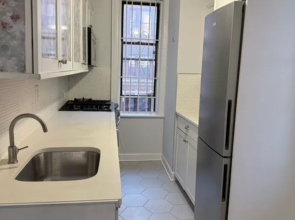 275 Harrison Avenue image 9 of 12