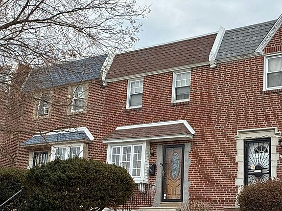 2nd image of 7841 Rugby St