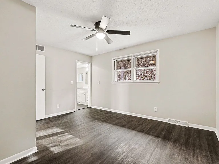 334 Hyde Park Dr — Photo 20