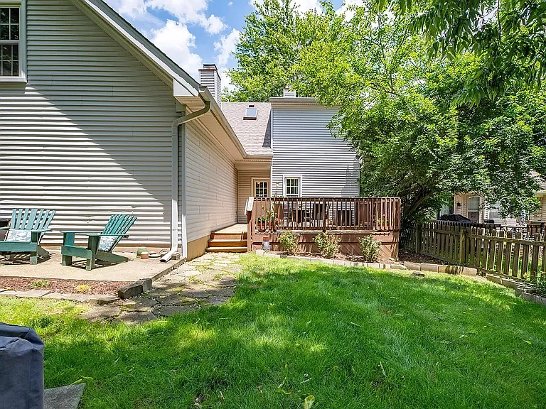 3904 Vantage Pl — Photo 22