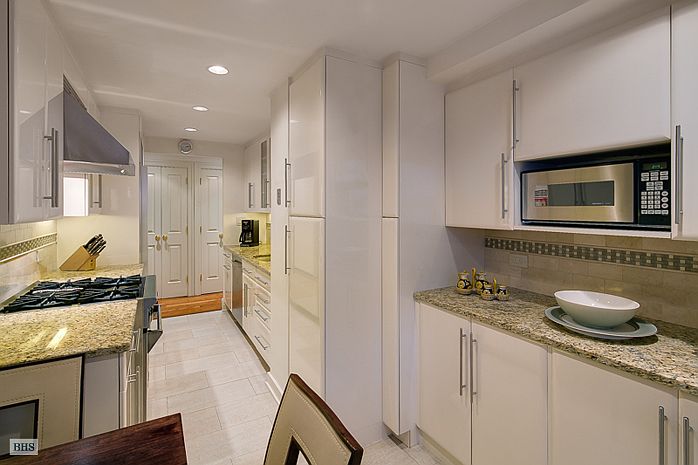 2nd image of 181 E 73rd St APT 8F
