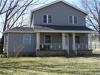 2nd image of 1400 S 104th St