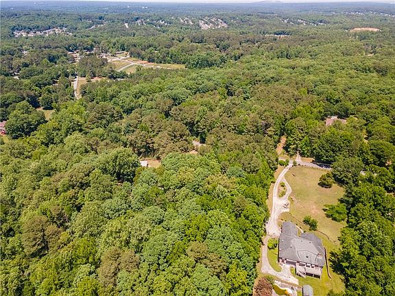 3rd image of 4792 Amsler Rd #6