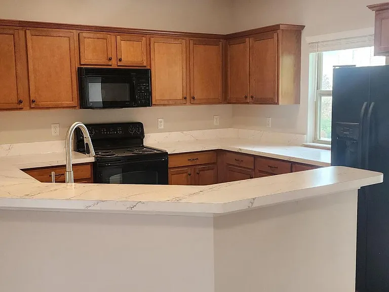 1574 Kessler Ave — Photo 7