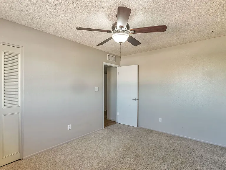 3511 S Alder Dr — Photo 24