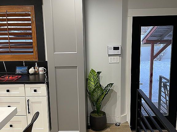 2nd image of 983 E Jade Cir