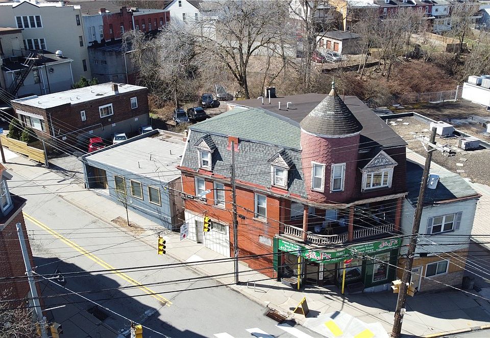 1st image of 300 Shiloh St