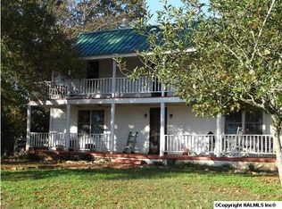 1055 Guyer Cove Rd, Somerville, AL 35670