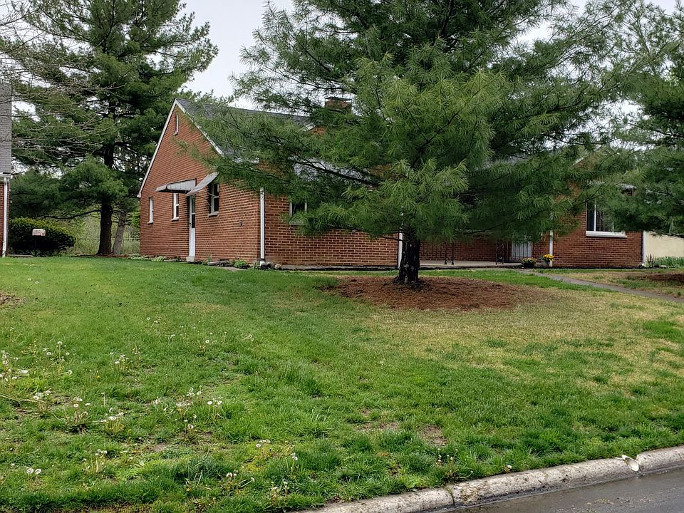 1st image of 162 Fairway Dr