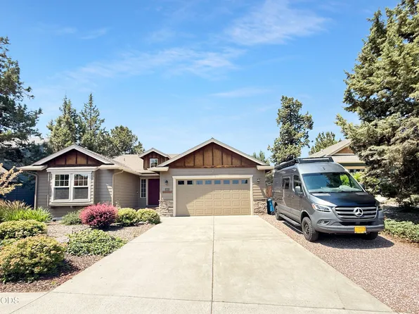 2021 SW 41st St, Redmond, OR 97756
