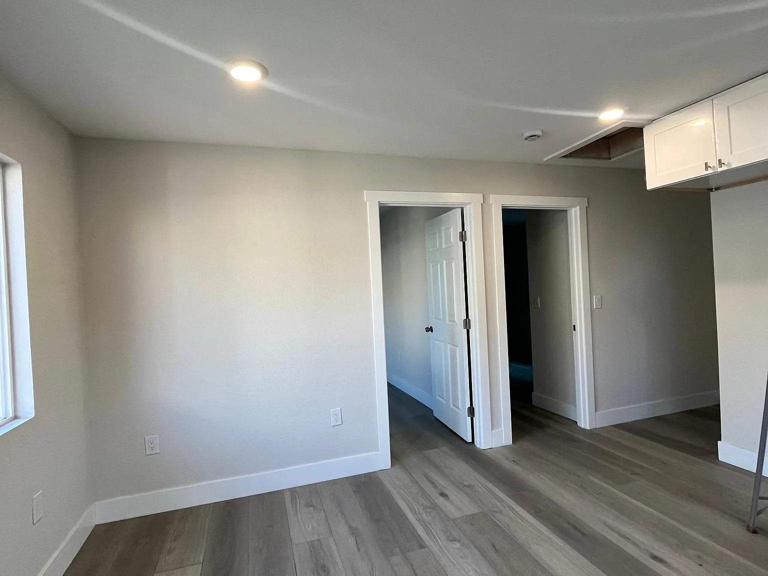 2 bed, 500 sqft, $1,900 — Photo 3