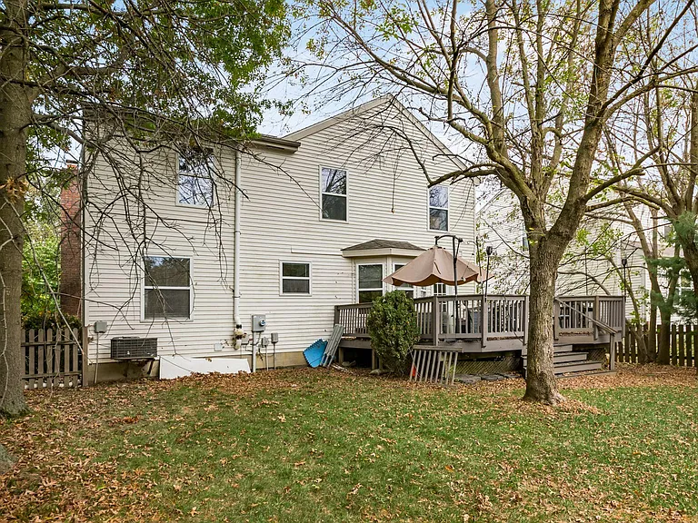 8911 Garrett St — Photo 51