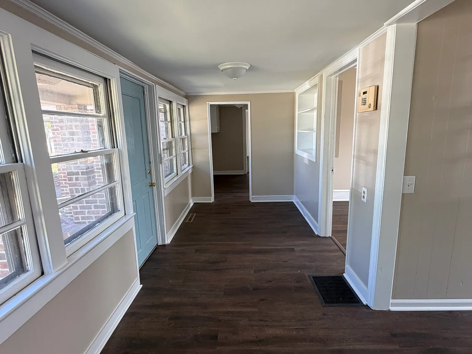 3 bed, $1,400 — Photo 4