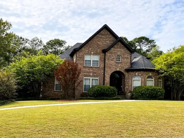 155 Nottingham Dr, Pell City, AL 35128