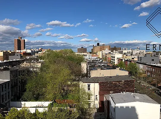 Rented by ERNY LLC | media 21