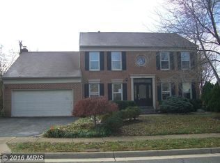 14813 Hunting Path Pl, Centreville, VA 20120