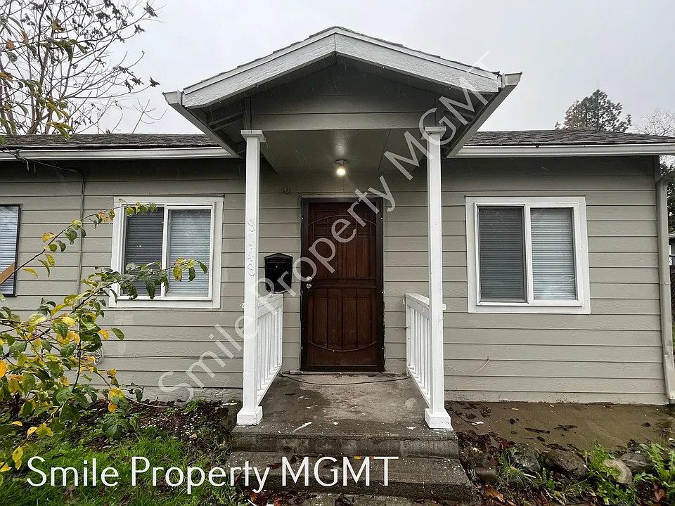 8148 SE Claybourne St