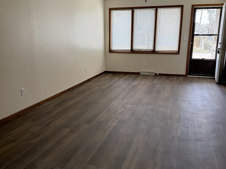 605 N Humbolt Ave — Photo 9