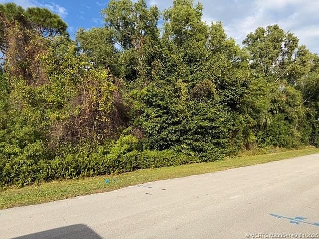 1st image of 3081 SE Sumner Ln