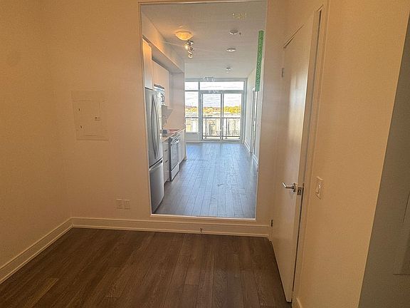 4th image of 1350 Ellesmere Rd #726