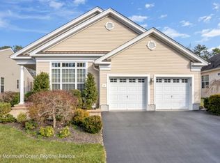 33 Arborridge Dr, Forked River, NJ 08731