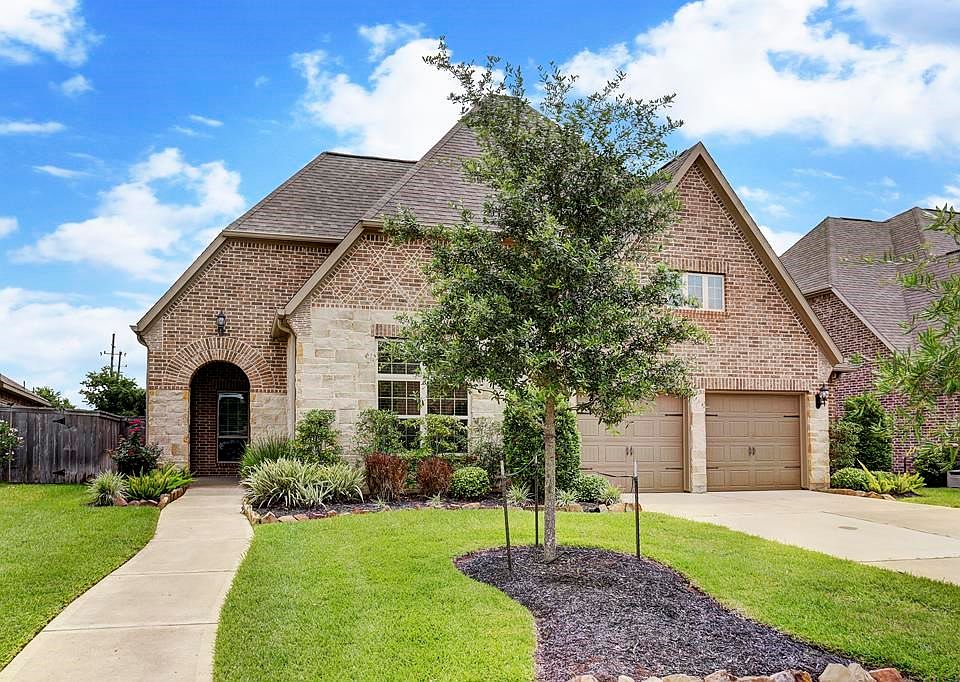1st image of 8607 Valiant Knolls Dr