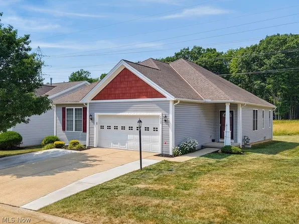 5460 Arlington Ln, Parma, OH 44134
