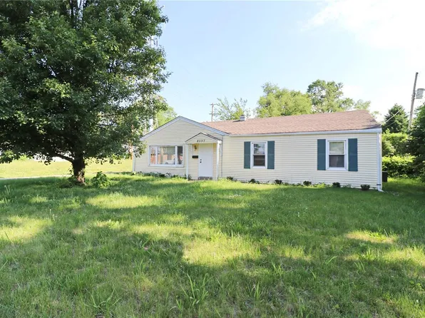 8557 Frost Ave, Saint Louis, MO 63134