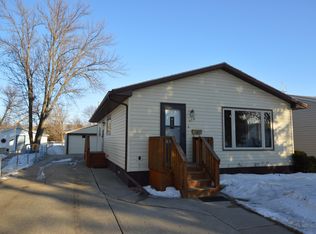 414 N Congress St, Aberdeen City, SD 57401