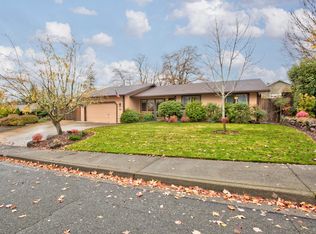 94 NW Sunhill Dr, Grants Pass, OR