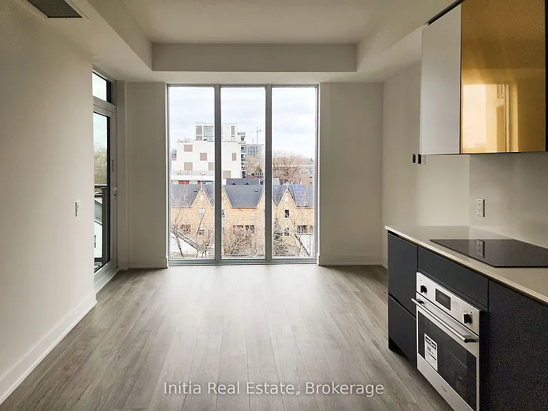 1285 Queen St E #508 — Photo 3