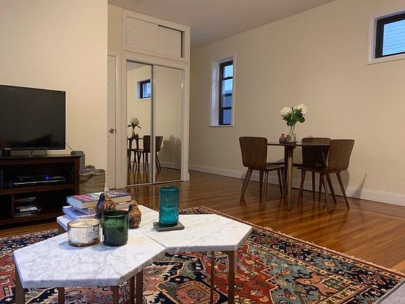 4th image of 1482 Beacon St #230