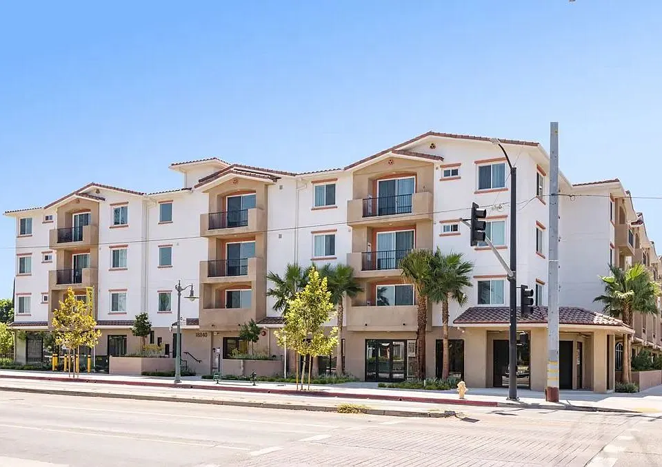 Sherman Way Luxury Apartment Homes