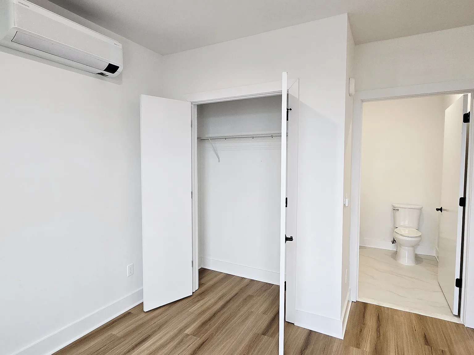 Studio, 380 sqft, $1,825 — Photo 4