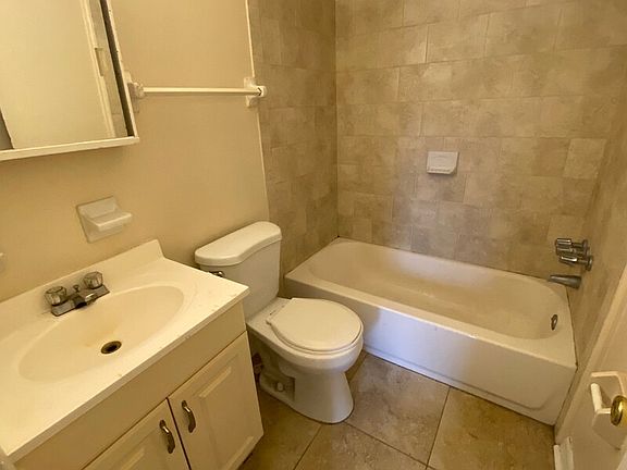 3rd image of 1318 Sydney Pl APT 6
