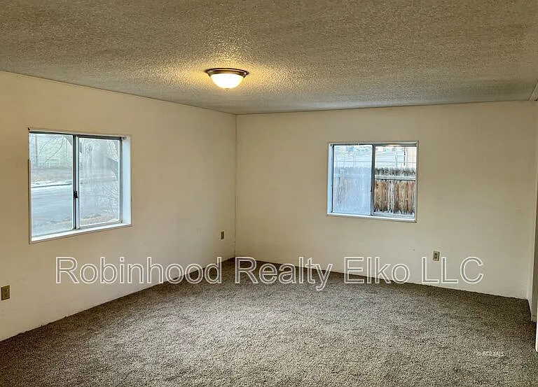 1006 Cedar St — Photo 29