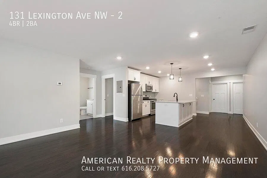 4 bed, 1136 sqft, $2,450 — Photo 2