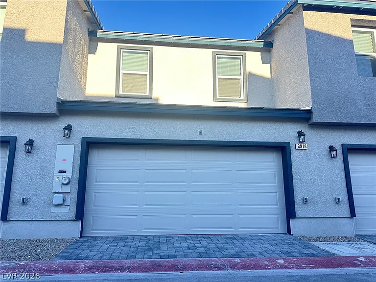 9918 Saffron Hills St — Photo 31