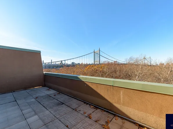 19-19 24th Avenue image 13 of 16