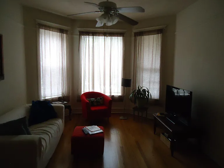 2537 N Monticello Ave #2 — Photo 4