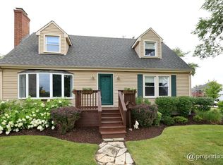 872 S Colfax Ave, Elmhurst, IL 60126