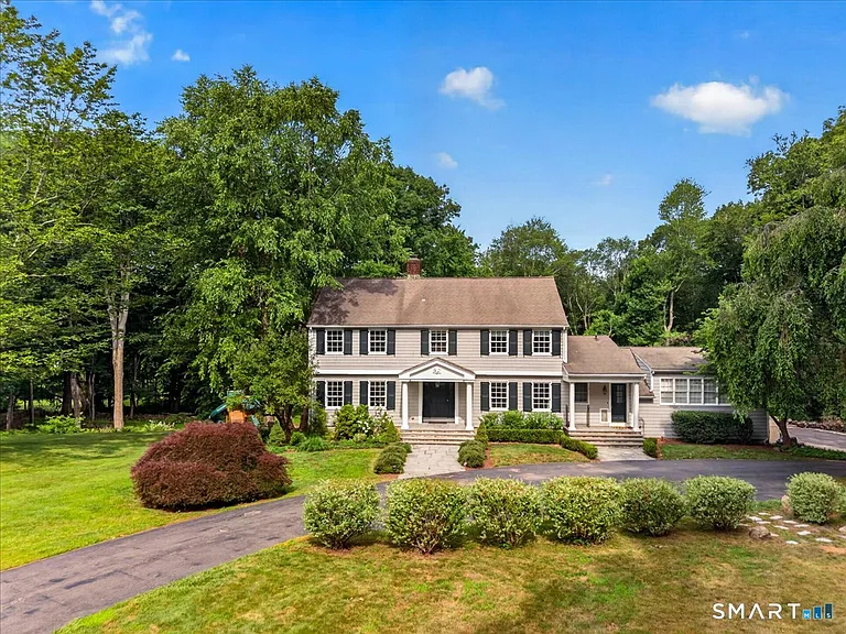 116 Scarlet Oak Dr — Photo 1