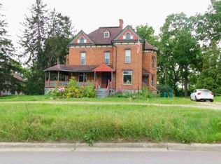 205 Mason Rd, Howell, MI 48843